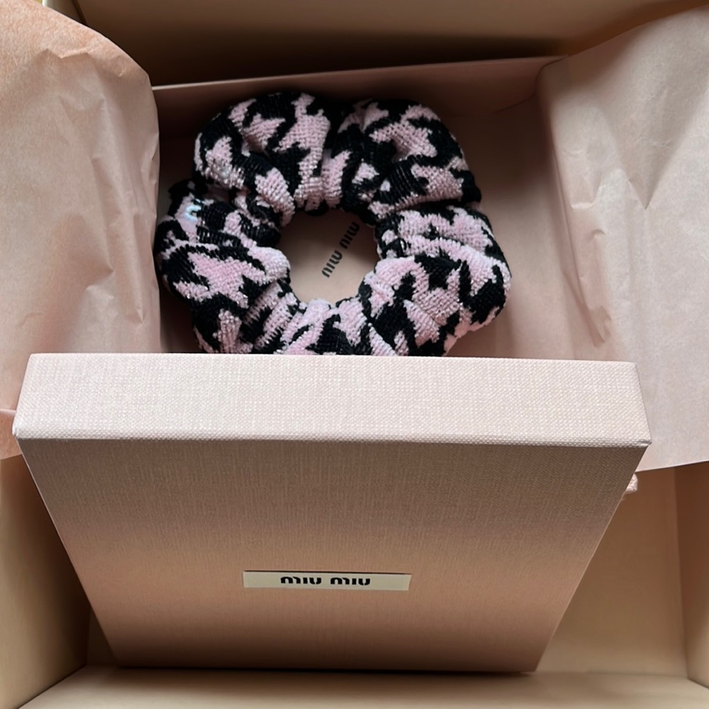 Limited edition Miu Miu scrunchie pink houndstooth